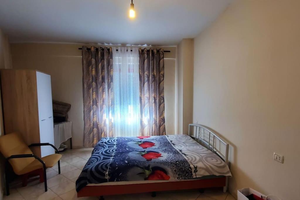 Leilighet Cozy In Tiranë
